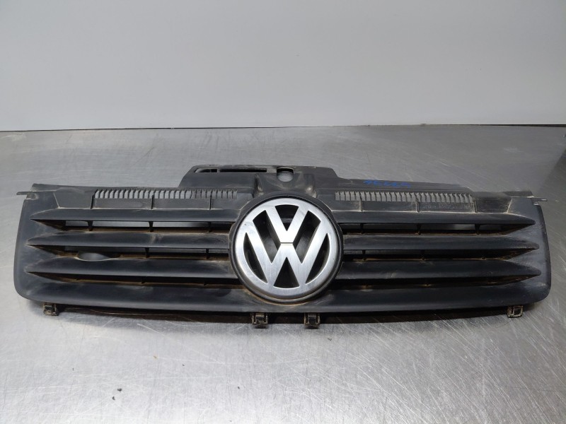Recambio de rejilla delantera para volkswagen polo iv (9n_, 9a_) 1.2 12v referencia OEM IAM   
