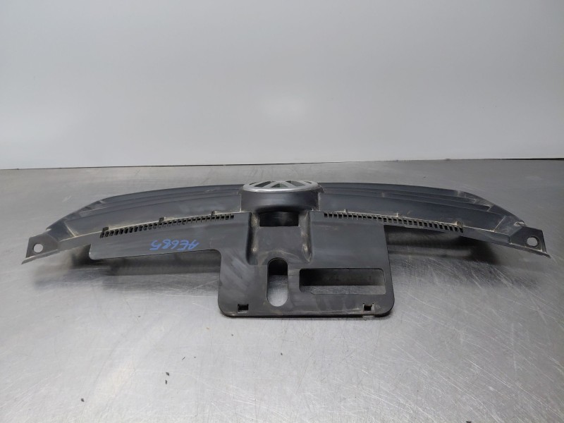 Recambio de rejilla delantera para volkswagen polo iv (9n_, 9a_) 1.2 12v referencia OEM IAM   