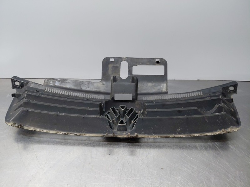 Recambio de rejilla delantera para volkswagen polo iv (9n_, 9a_) 1.2 12v referencia OEM IAM   