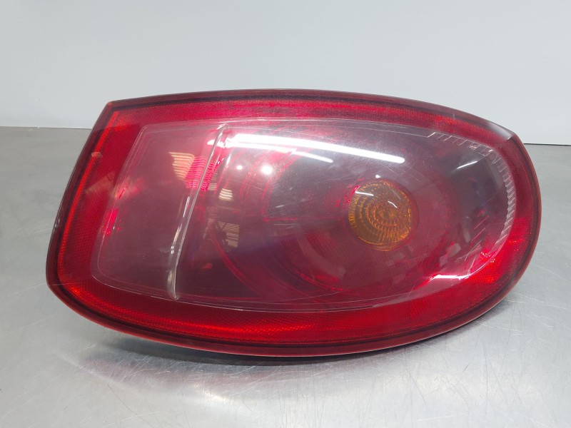 Recambio de piloto trasero izquierdo para fiat bravo (198) active referencia OEM IAM 51757544  