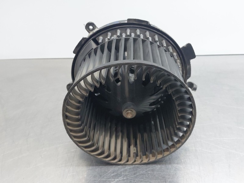 Recambio de motor calefaccion para peugeot 307 break (3e) 2.0 hdi 110 referencia OEM IAM 6441K0  