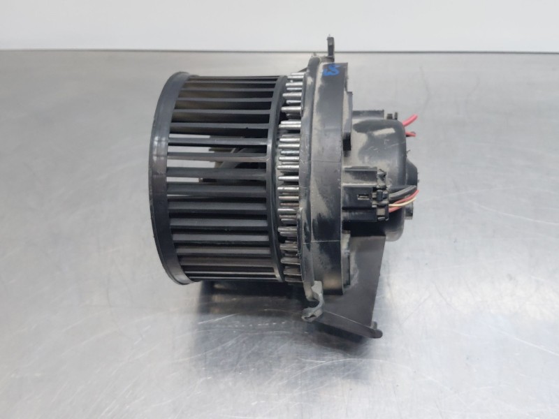 Recambio de motor calefaccion para peugeot 307 break (3e) 2.0 hdi 110 referencia OEM IAM 6441K0  