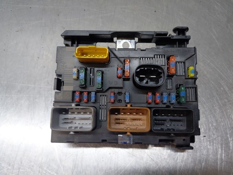 Recambio de caja reles / fusibles para citroën c3 i (fc_, fn_) 1.4 hdi referencia OEM IAM 9661707880  