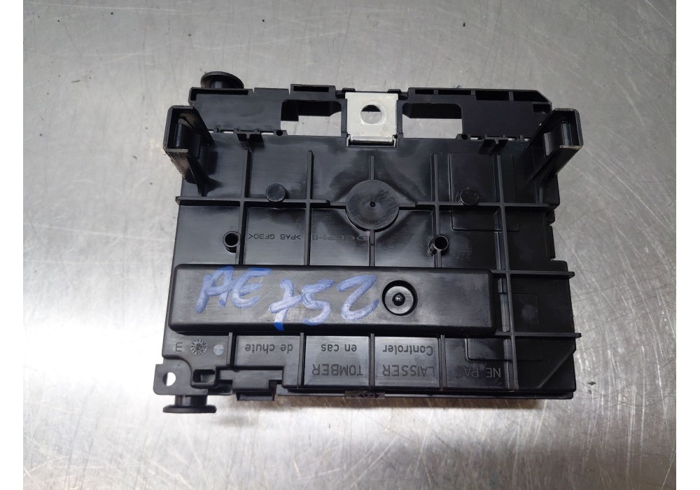 Recambio de caja reles / fusibles para citroën c3 i (fc_, fn_) 1.4 hdi referencia OEM IAM 9661707880  