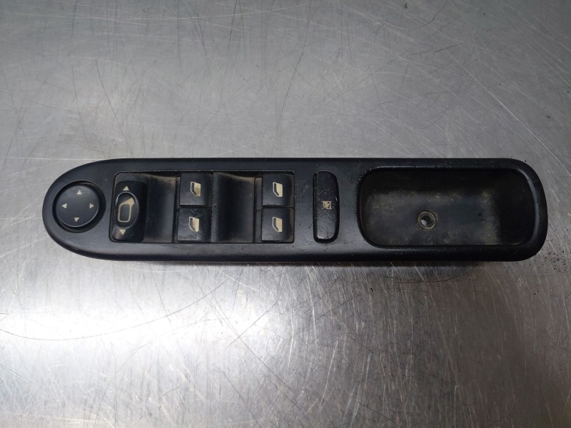 Recambio de mando elevalunas delantero izquierdo para peugeot 307 (3a/c) 1.6 hdi referencia OEM IAM 6554KT 96531124XT 