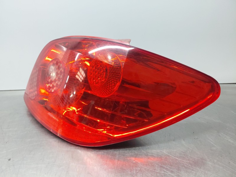 Recambio de piloto trasero derecho para peugeot 307 (3a/c) 1.6 hdi referencia OEM IAM 6351X0  