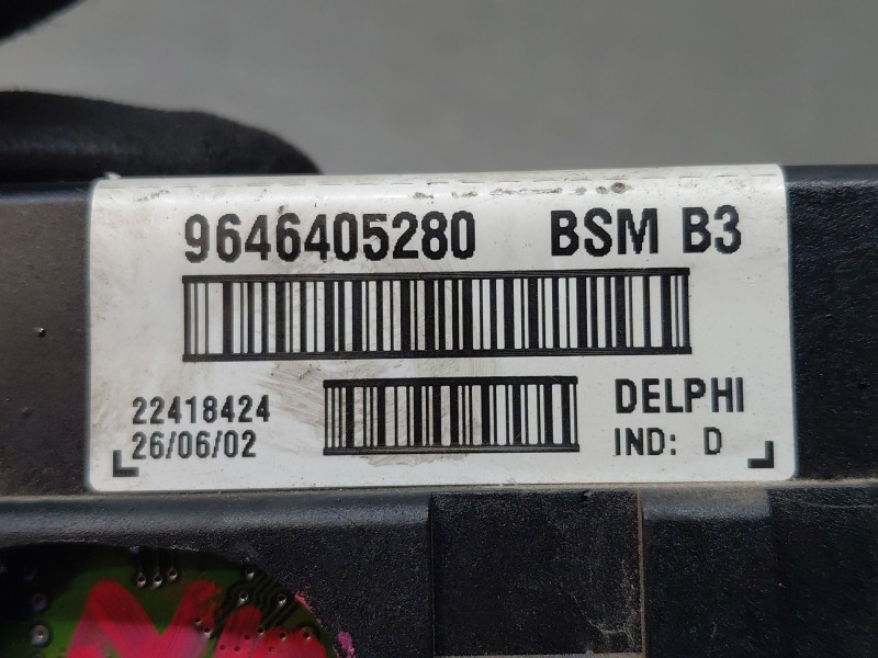 Recambio de caja reles / fusibles para peugeot 307 sw (3h) 2.0 hdi 90 referencia OEM IAM 9646405280  