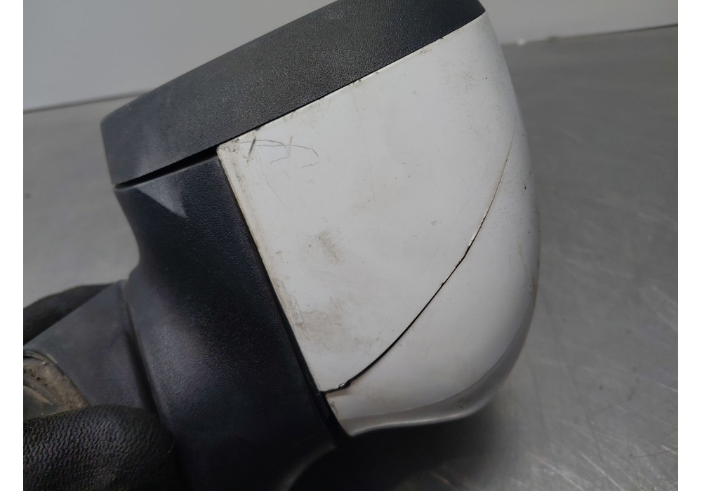 Recambio de retrovisor izquierdo para ford fiesta vi (cb1, ccn) 1.6 tdci referencia OEM IAM 1753824  