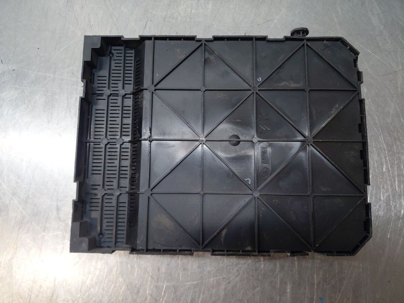 Recambio de caja reles / fusibles para citroën c3 i (fc_, fn_) 1.4 hdi referencia OEM IAM 9663576280  