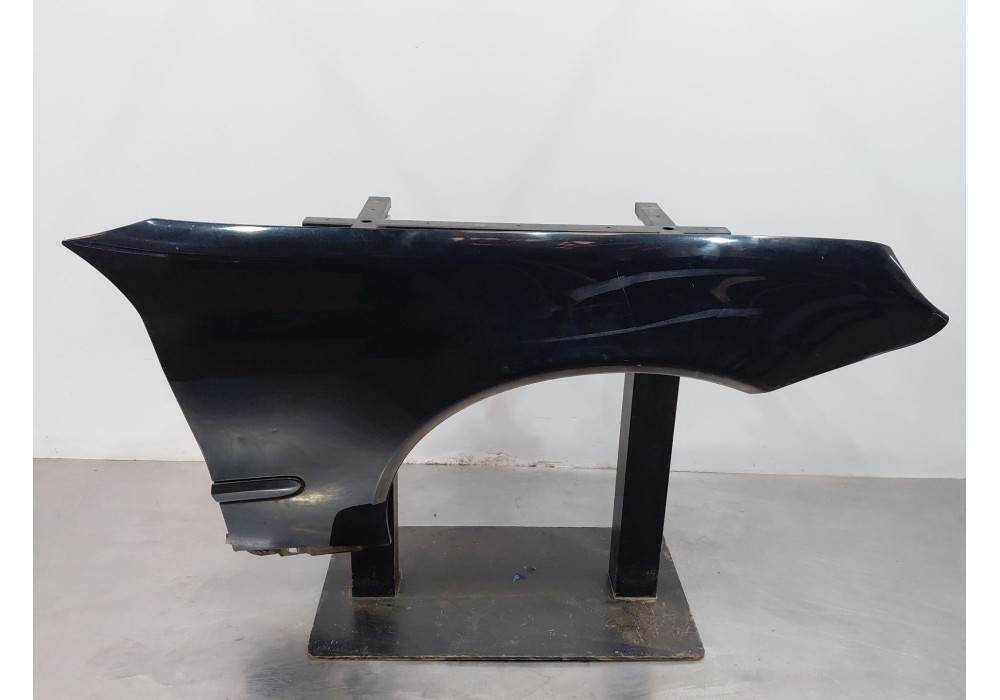 Recambio de aleta delantera derecha para mercedes-benz clase c (w203) sportcoupe kompressor referencia OEM IAM A2038800418  