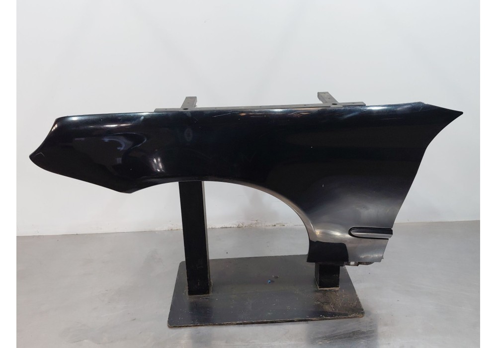 Recambio de aleta delantera izquierda para mercedes-benz clase c (w203) sportcoupe kompressor referencia OEM IAM A2038800318  