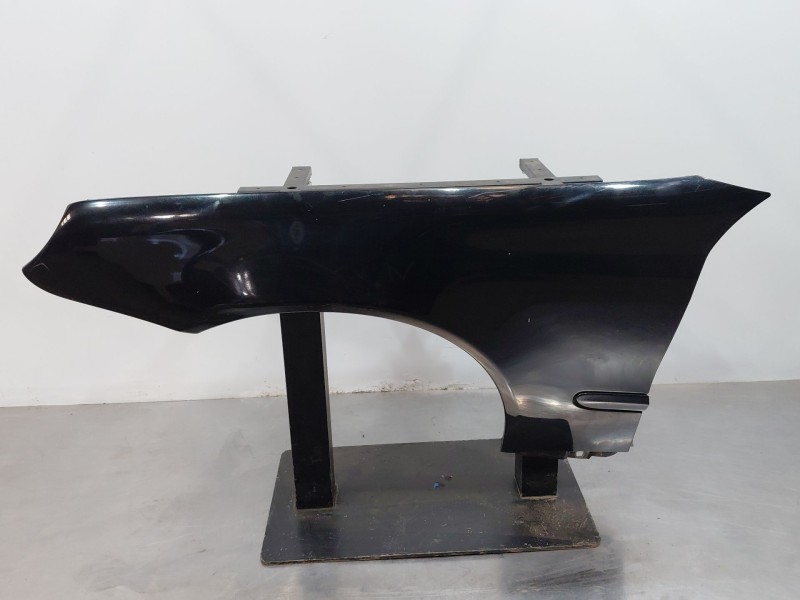 Recambio de aleta delantera izquierda para mercedes-benz clase c (w203) sportcoupe kompressor referencia OEM IAM A2038800318  