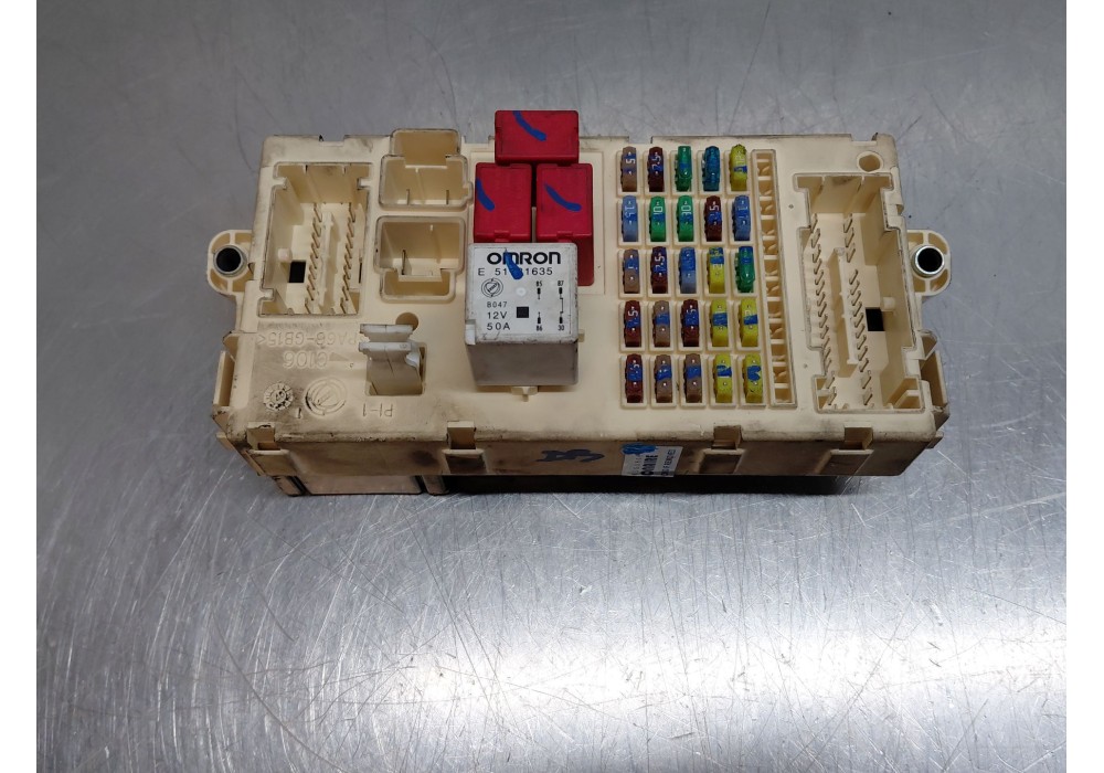 Recambio de caja reles / fusibles para fiat bravo ii (198_) 1.9 d multijet (198axc1b) referencia OEM IAM 51786513  