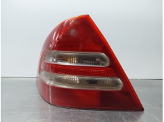 Recambio de piloto trasero izquierdo para mercedes-benz clase c (w203) c 200 kompressor (203.045) referencia OEM IAM A2038200164