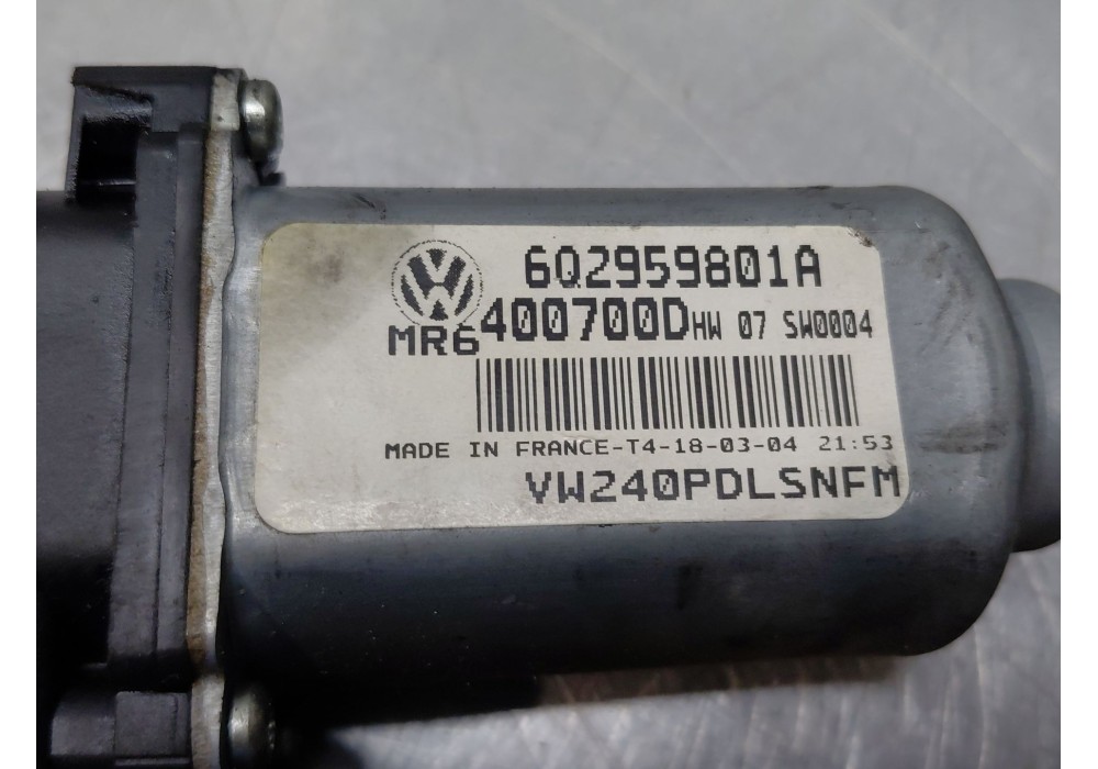 Recambio de motor elevalunas delantero derecho para volkswagen polo iv (9n_, 9a_) 1.2 12v referencia OEM IAM   