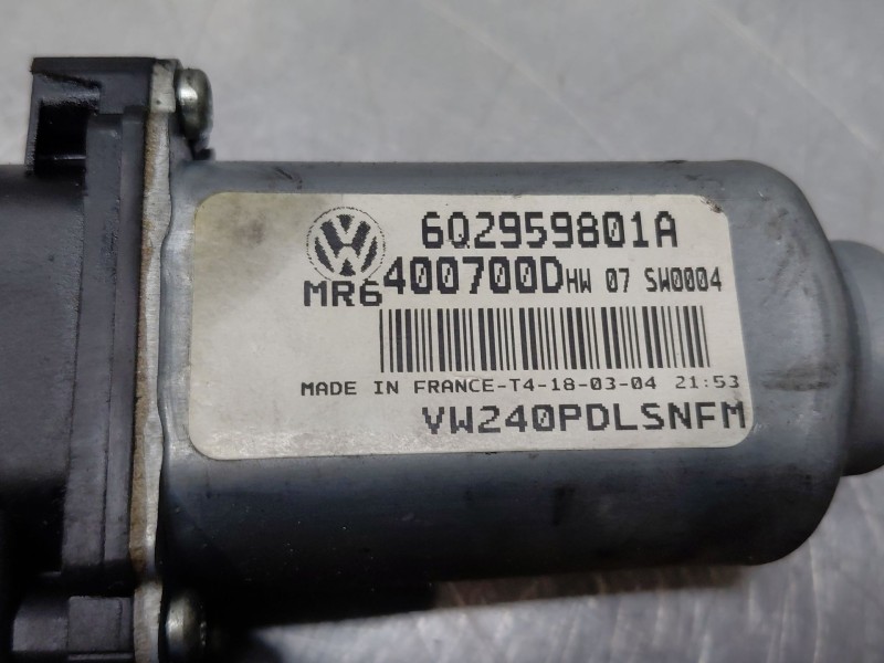 Recambio de motor elevalunas delantero derecho para volkswagen polo iv (9n_, 9a_) 1.2 12v referencia OEM IAM   