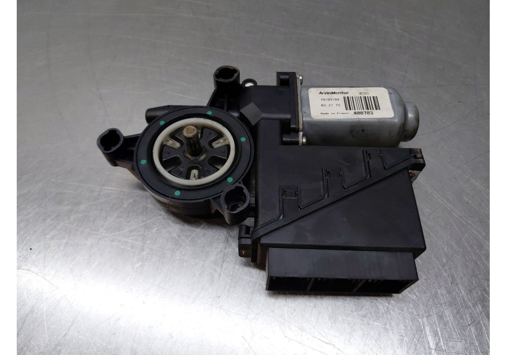 Recambio de motor elevalunas delantero izquierdo para volkswagen polo iv (9n_, 9a_) 1.2 12v referencia OEM IAM   