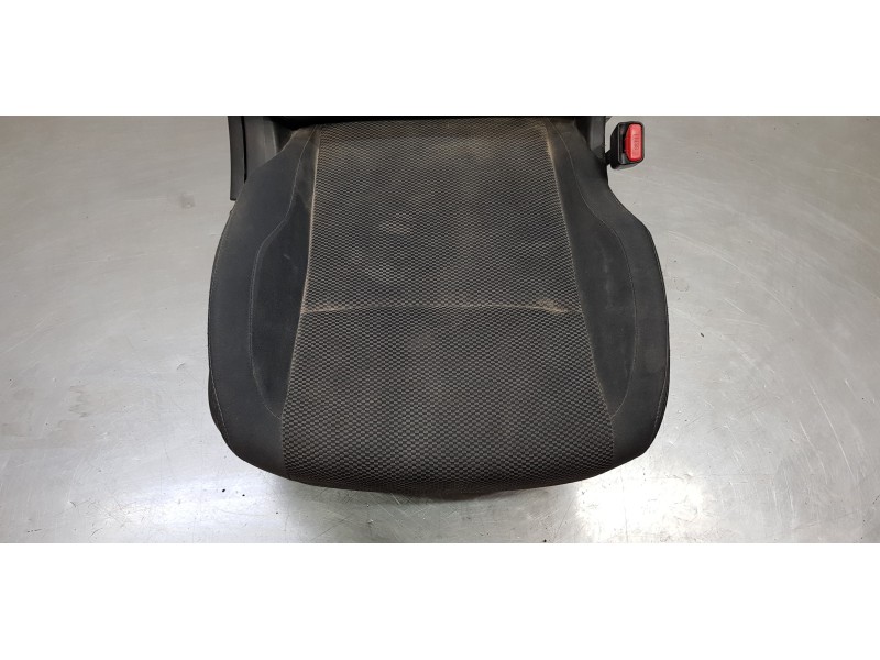 Recambio de asiento delantero derecho para nissan qashqai (j11) visia referencia OEM IAM 873014EB1A 871044EB2B  Recambio de asiento delantero derecho para nissan qashqai (j11) visia referencia OEM IAM 873014EB1A 871044EB2B