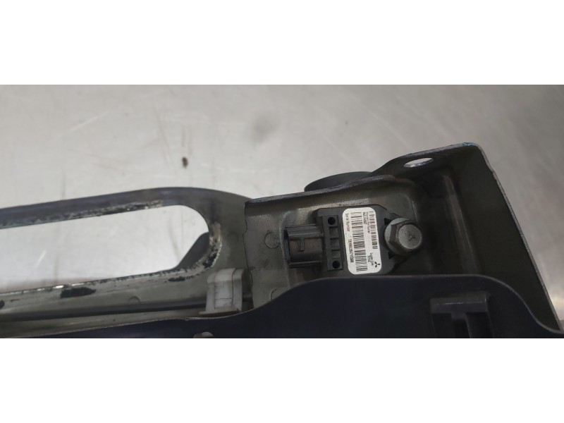 Recambio de travesaño superior para citroen c-crosser exclusive referencia OEM IAM 7106F4   Recambio de travesaño superior para citroen c-crosser exclusive referencia OEM IAM 7106F4