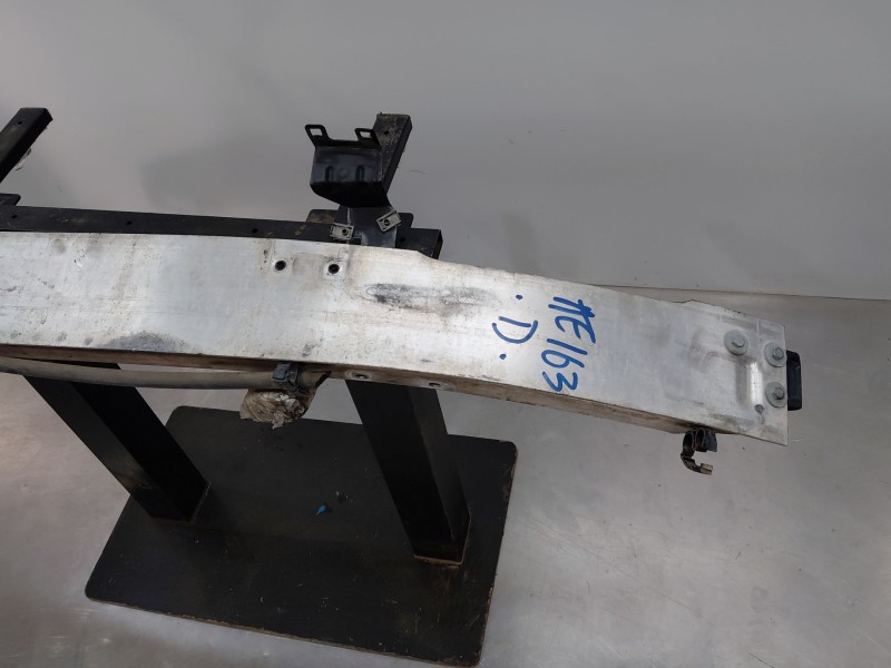 Recambio de refuerzo paragolpes delantero para mercedes-benz clase c (w203) sportcoupe kompressor referencia OEM IAM A2036201534