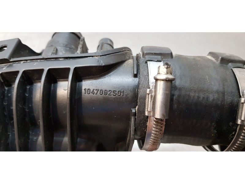 Recambio de colector admision para ford fiesta (ccn) trend referencia OEM IAM CM5G9424FA   Recambio de colector admision para ford fiesta (ccn) trend referencia OEM IAM CM5G9424FA