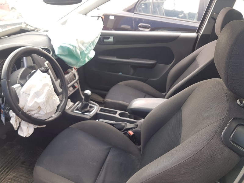 ford focus berlina (cap) del año 2006