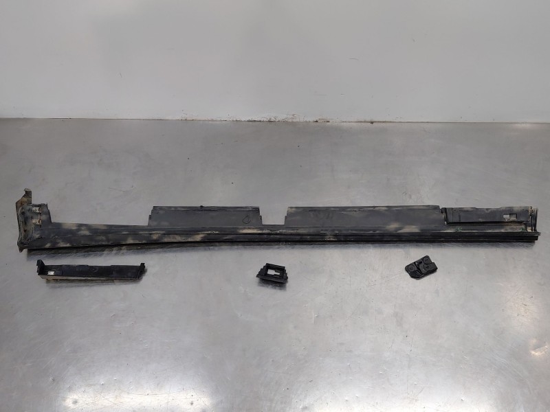 Recambio de faldon lateral para mazda cx-3 (2019 - 2022) sky activ referencia OEM IAM D10E7027Y  