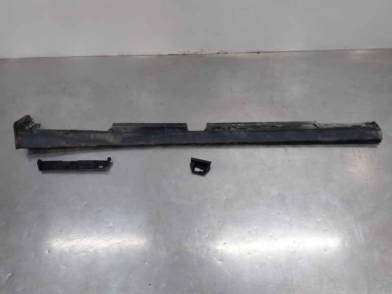 Recambio de faldon lateral para mazda cx-3 (2019 - 2022) sky activ referencia OEM IAM D10E51RA0C  
