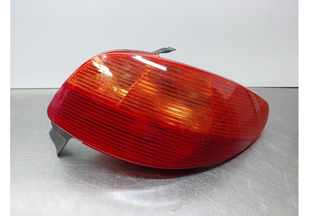 Recambio de piloto trasero derecho para peugeot 206 hatchback (2a/c) 2.0 hdi 90 referencia OEM IAM   