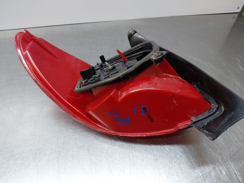 Recambio de piloto trasero derecho para peugeot 206 hatchback (2a/c) 2.0 hdi 90 referencia OEM IAM   