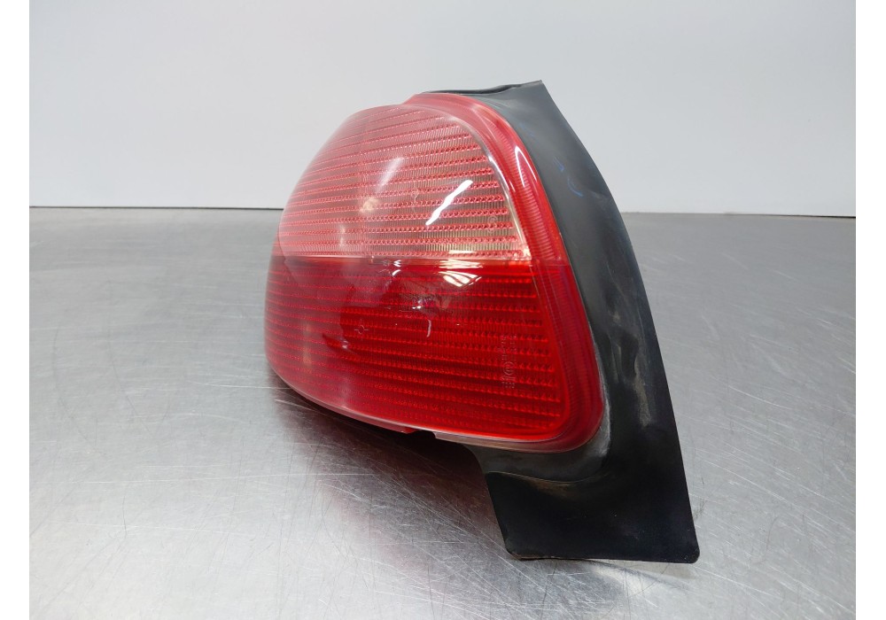 Recambio de piloto trasero izquierdo para peugeot 206 hatchback (2a/c) 2.0 hdi 90 referencia OEM IAM   