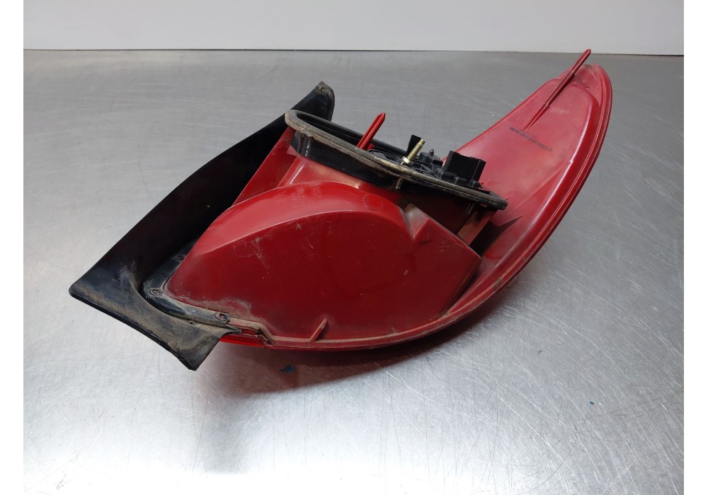 Recambio de piloto trasero izquierdo para peugeot 206 hatchback (2a/c) 2.0 hdi 90 referencia OEM IAM   