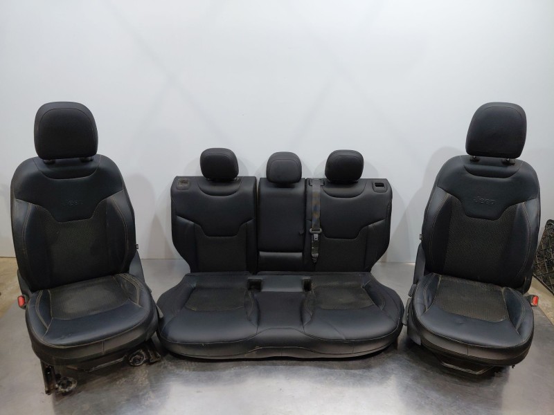 Recambio de juego asientos completo para jeep compass ii multiair referencia OEM IAM   