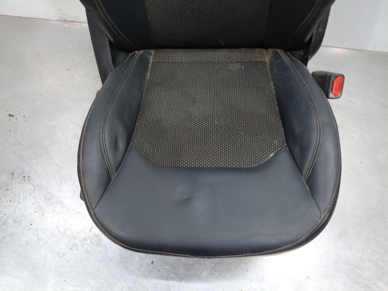 Recambio de juego asientos completo para jeep compass ii multiair referencia OEM IAM   