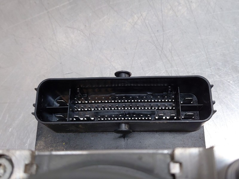 Recambio de abs para jeep compass ii multiair referencia OEM IAM 68357599AA 0534437320 