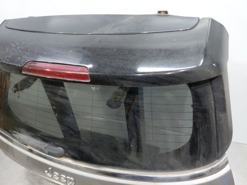 Recambio de porton trasero para jeep compass ii multiair referencia OEM IAM 68242348AA  