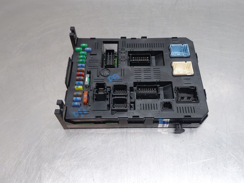 Recambio de caja reles / fusibles para citroën c4 coupé (la_) 1.6 hdi referencia OEM IAM 9661940480  