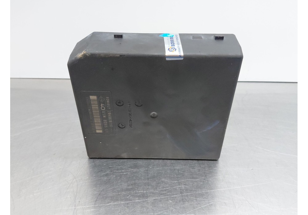 Recambio de caja reles / fusibles para renault megane iii grandtour (kz0/1) 1.5 dci referencia OEM IAM 284B61871R  