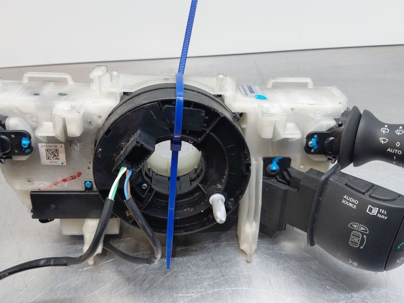Recambio de mando multifuncion para renault megane iii grandtour (kz0/1) 1.5 dci referencia OEM IAM 255670019R  