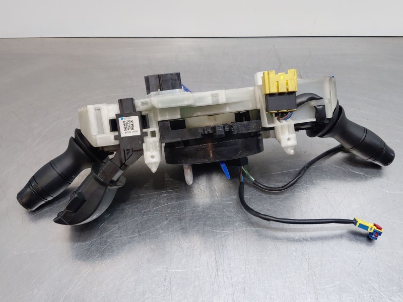 Recambio de mando multifuncion para renault megane iii grandtour (kz0/1) 1.5 dci referencia OEM IAM 255670019R  