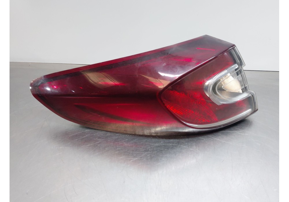 Recambio de piloto trasero izquierdo para renault megane iii grandtour (kz0/1) 1.5 dci referencia OEM IAM 265550010R  