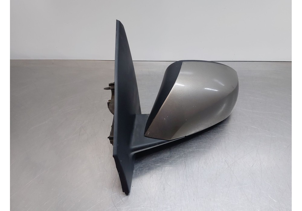 Recambio de retrovisor izquierdo para renault megane iii grandtour (kz0/1) 1.5 dci referencia OEM IAM 963020180R  