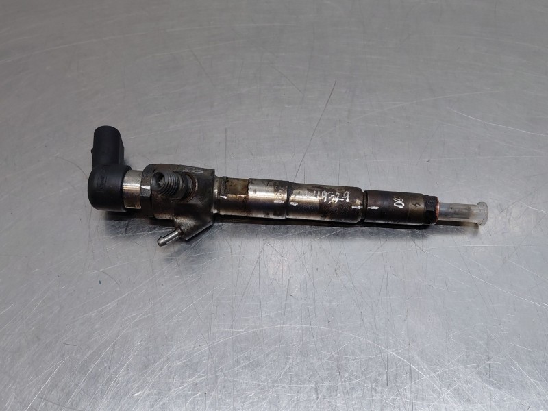 Recambio de inyector para renault megane iii grandtour (kz0/1) 1.5 dci referencia OEM IAM 8200903034  