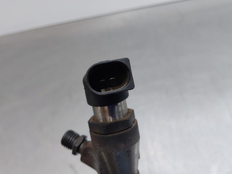 Recambio de inyector para renault megane iii grandtour (kz0/1) 1.5 dci referencia OEM IAM 8200903034  
