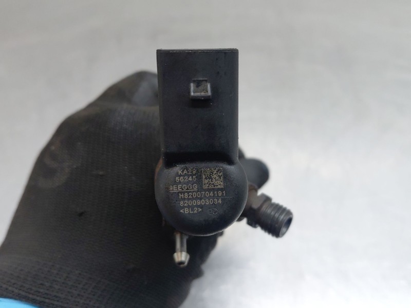 Recambio de inyector para renault megane iii grandtour (kz0/1) 1.5 dci referencia OEM IAM 8200903034  