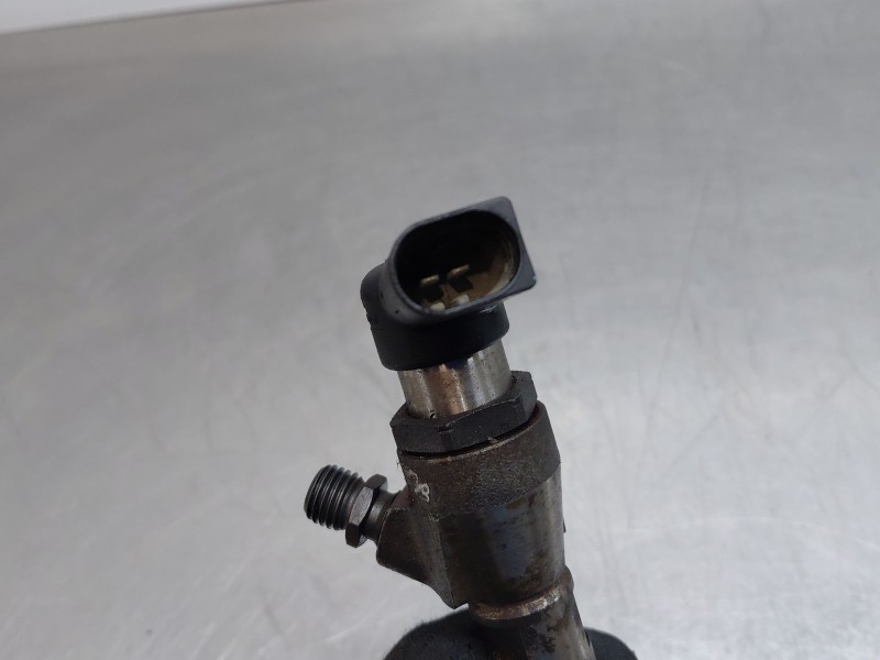 Recambio de inyector para renault megane iii grandtour (kz0/1) 1.5 dci referencia OEM IAM 8200903034  