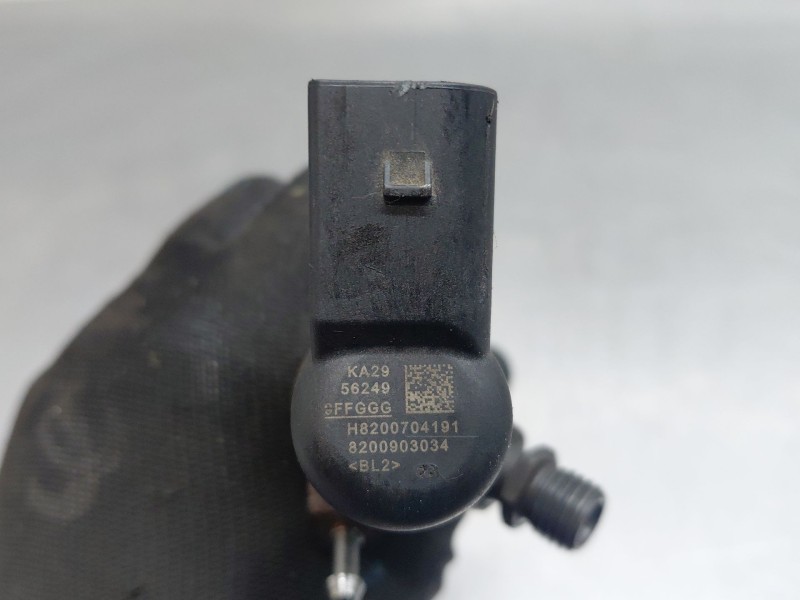 Recambio de inyector para renault megane iii grandtour (kz0/1) 1.5 dci referencia OEM IAM 8200903034  