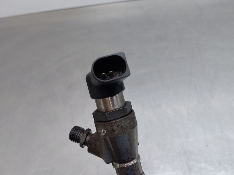 Recambio de inyector para renault megane iii grandtour (kz0/1) 1.5 dci referencia OEM IAM 8200903034  