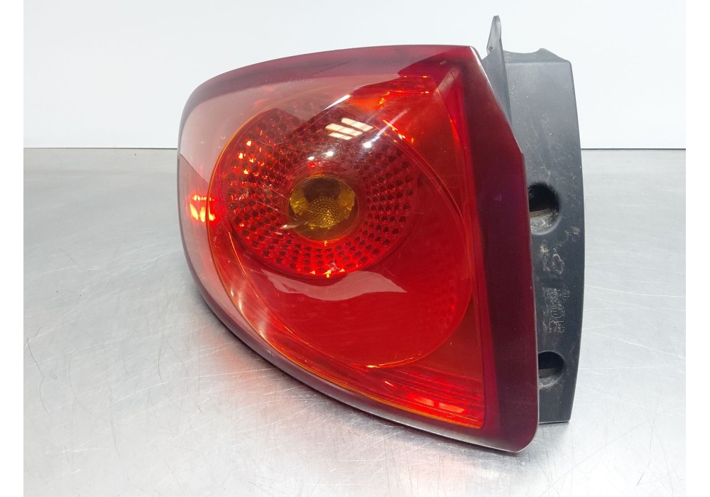 Recambio de piloto trasero izquierdo para seat altea xl (5p5, 5p8) 1.6 tdi referencia OEM IAM 5P0945111F9B9 5P0945111F 