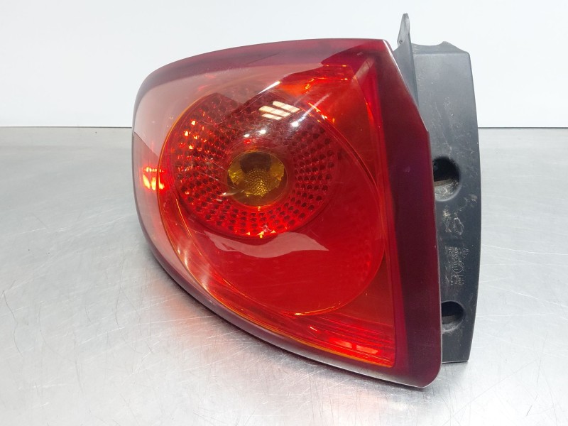 Recambio de piloto trasero izquierdo para seat altea xl (5p5, 5p8) 1.6 tdi referencia OEM IAM 5P0945111F9B9 5P0945111F 